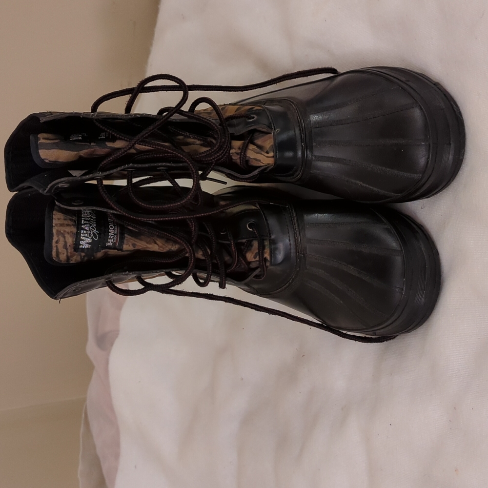 Camo weather boots